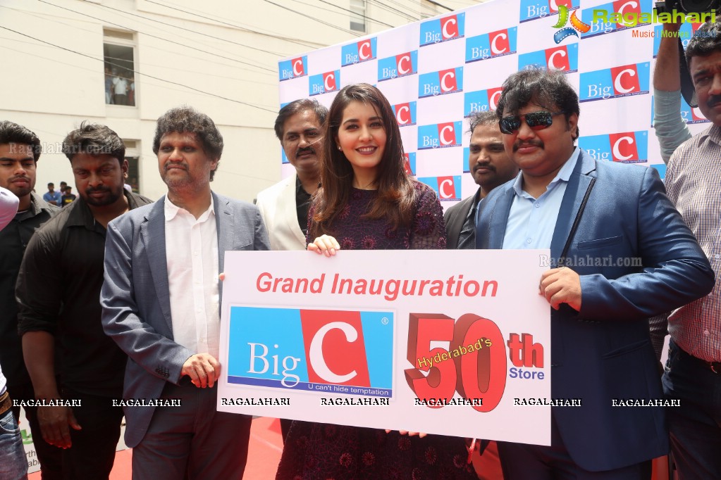 Raashi Khanna launches Big C Mobile Store at Kukatpally