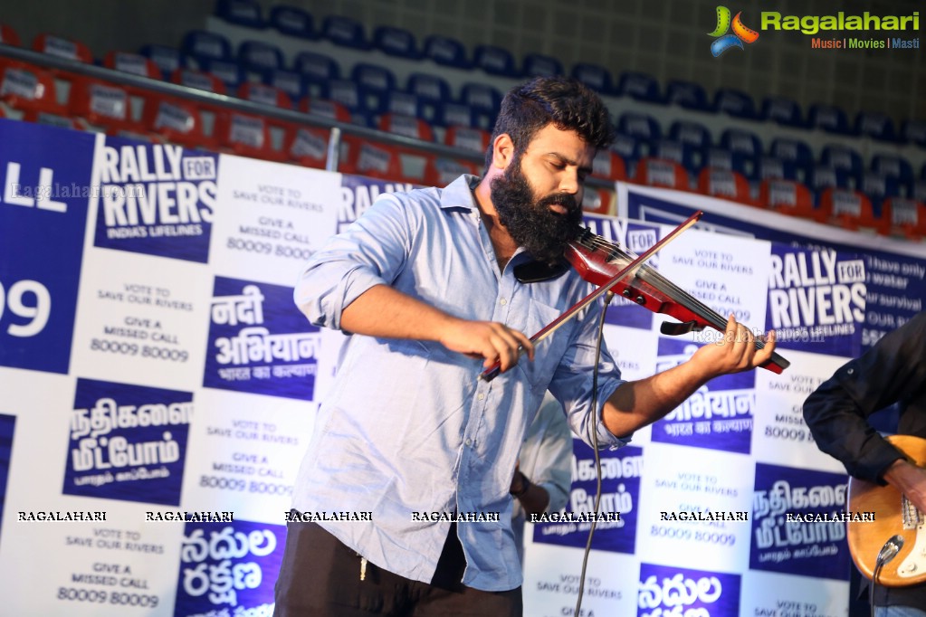 Rally For Rivers Event - MM Keeravani In Conversation with Sadhguru at Gachibowli Indoor Stadium