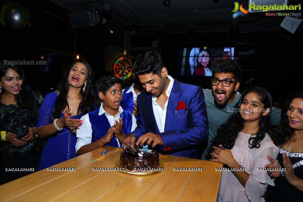 Sushila Bokadiya's Son Ronak's Birthday Bash at Karma