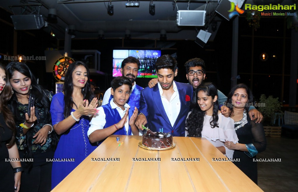 Sushila Bokadiya's Son Ronak's Birthday Bash at Karma