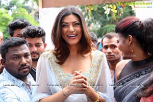 Sushmita Sen Sashi Vangapalli Store