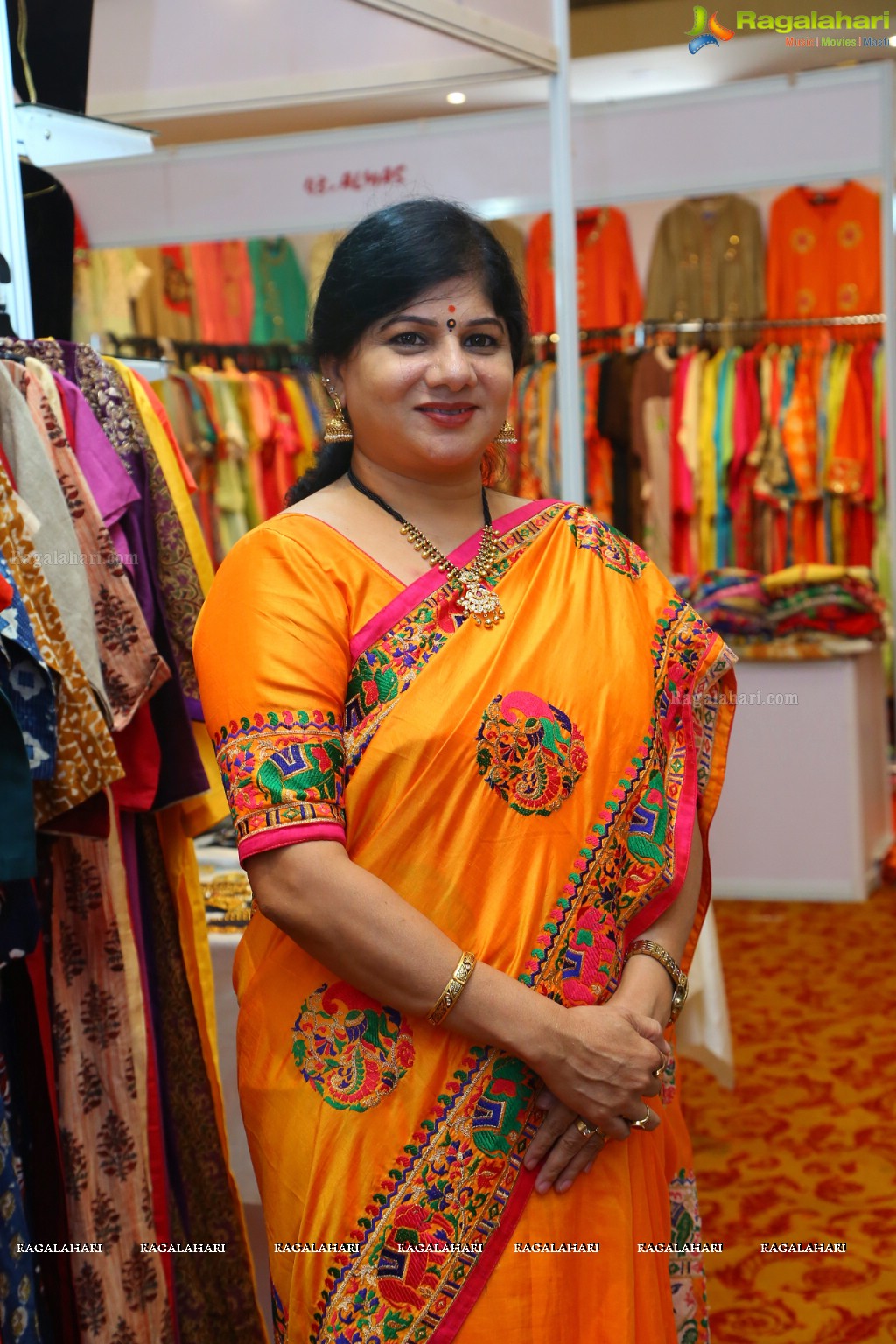 Satvi Lingala inaugurates Akritti Elite Exhibition & Sale (September 2017) at Taj Deccan, Hyderabad