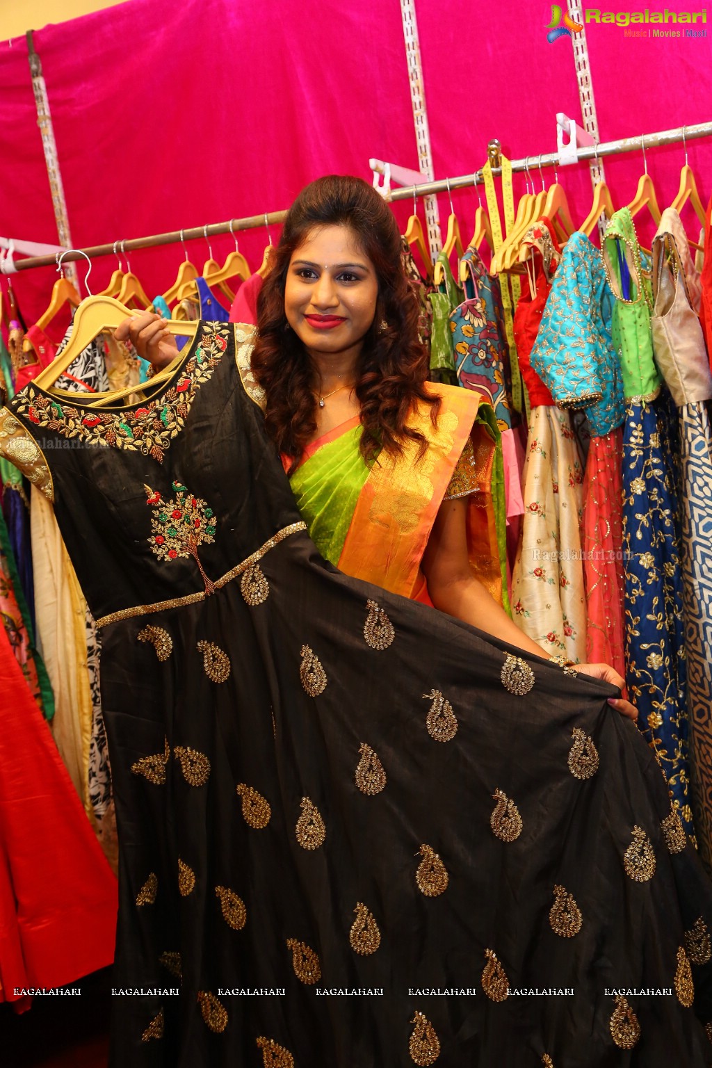 Satvi Lingala inaugurates Akritti Elite Exhibition & Sale (September 2017) at Taj Deccan, Hyderabad