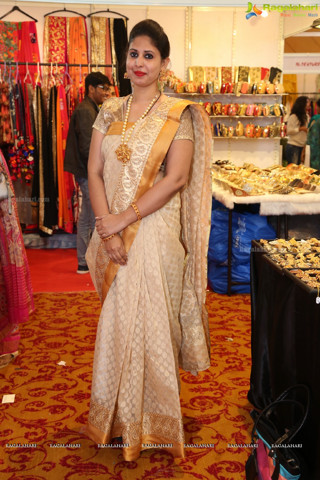 Satvi Lingala inaugurates Akritti Elite Exhibition & Sale (September 2017) at Taj Deccan, Hyderabad