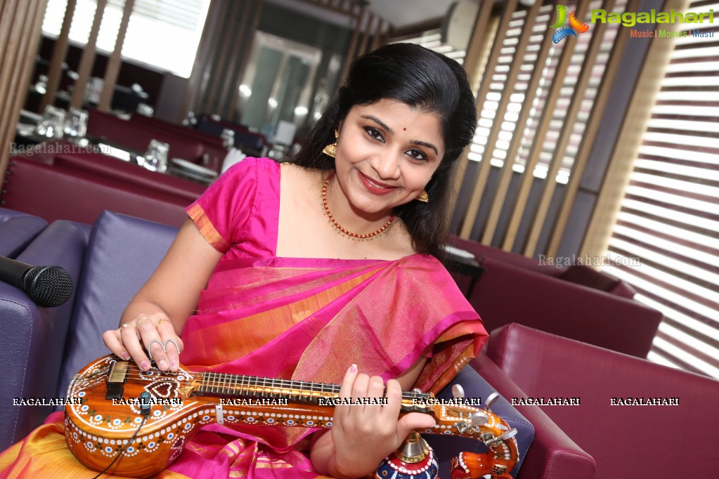 World Record Attempt by Veena Srivani Parankusham at Daspalla Hotel