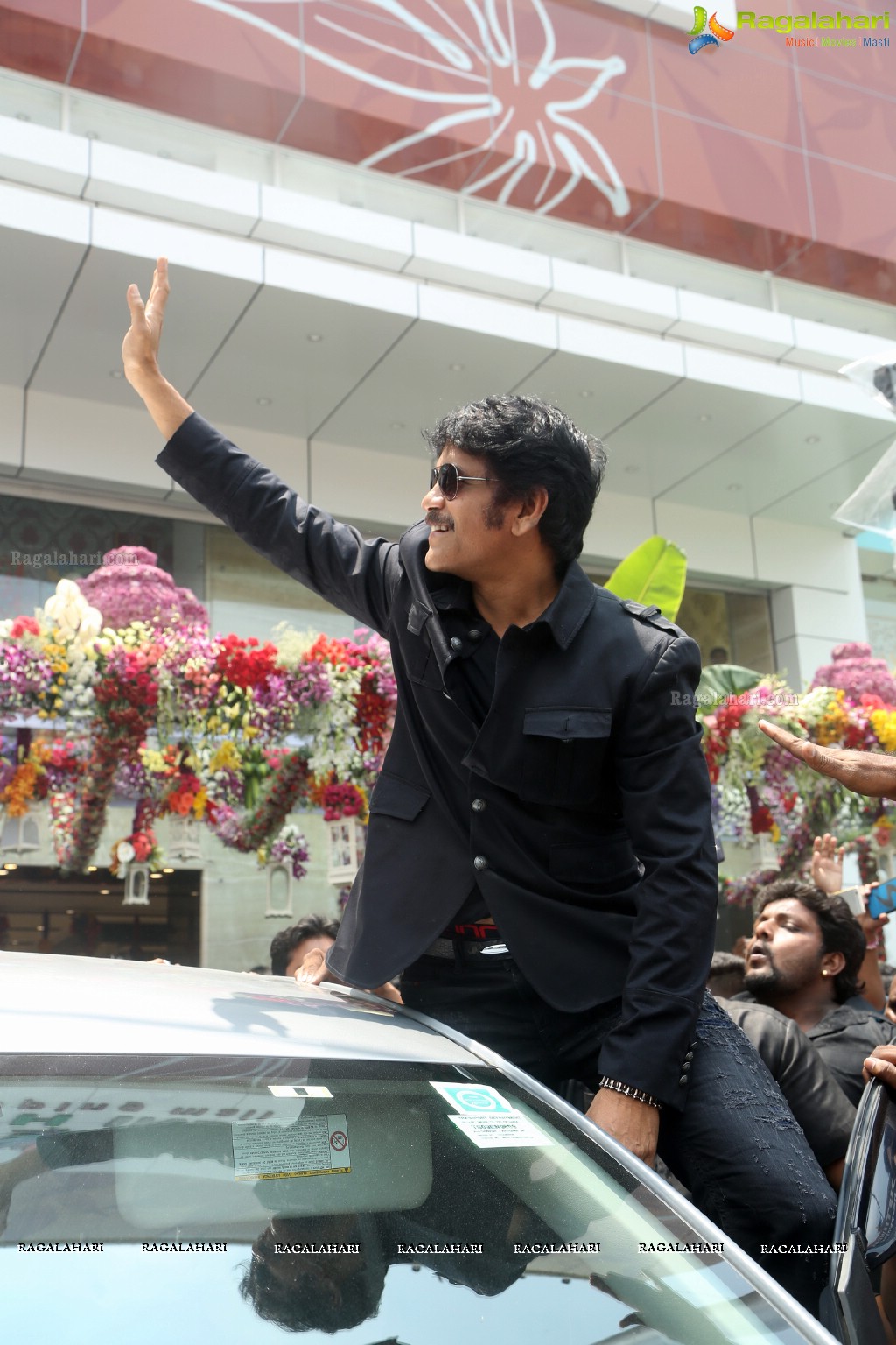 Akkineni Nagarjuna launches South India Shopping Mall at Madinaguda