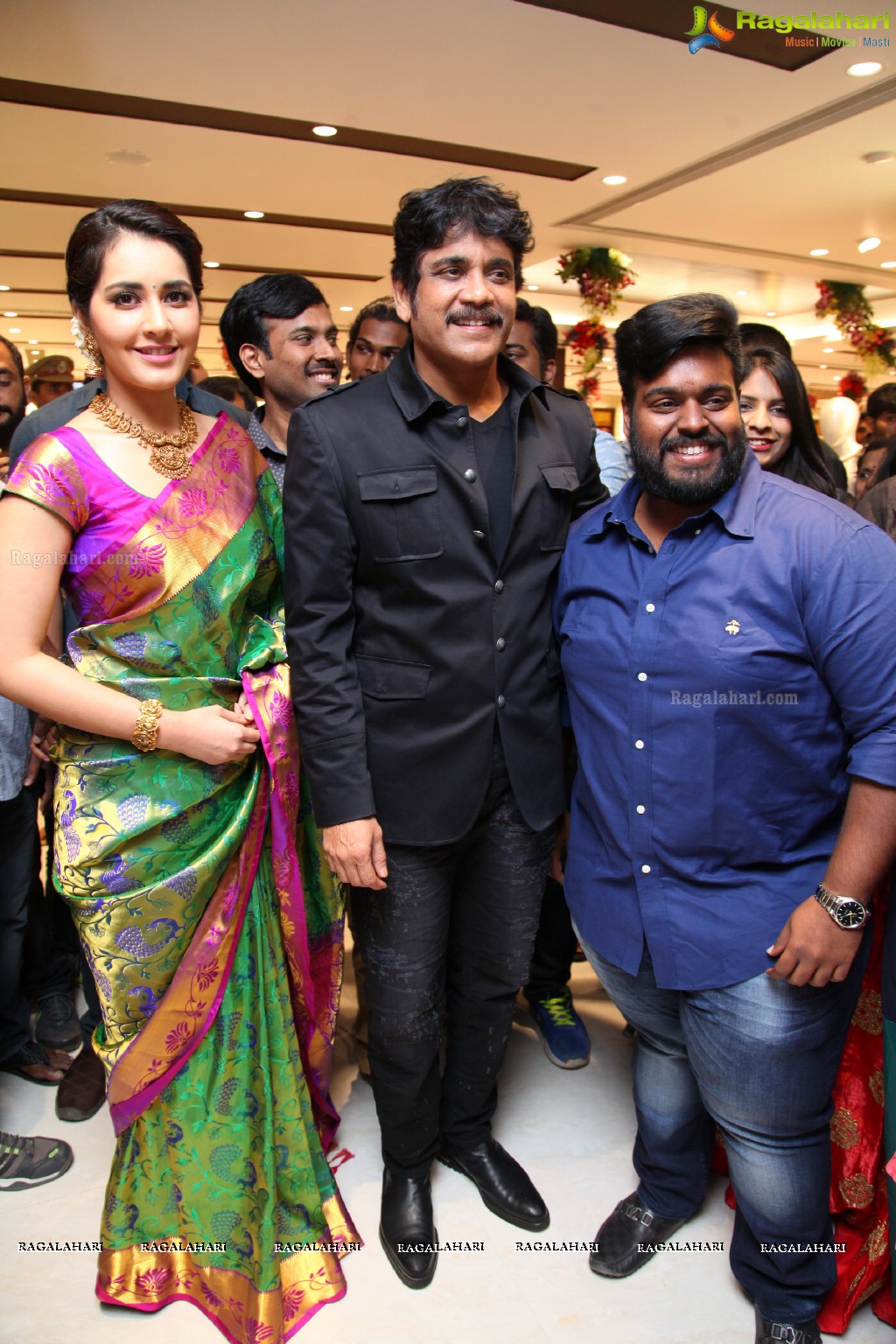 Akkineni Nagarjuna launches South India Shopping Mall at Madinaguda