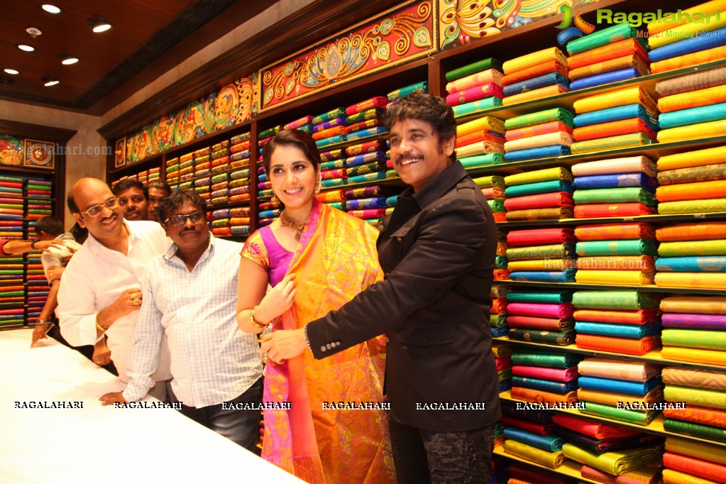 Akkineni Nagarjuna launches South India Shopping Mall at Madinaguda