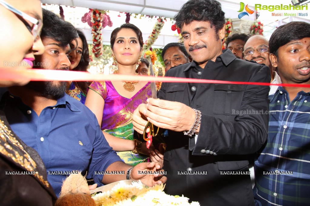 Akkineni Nagarjuna launches South India Shopping Mall at Madinaguda