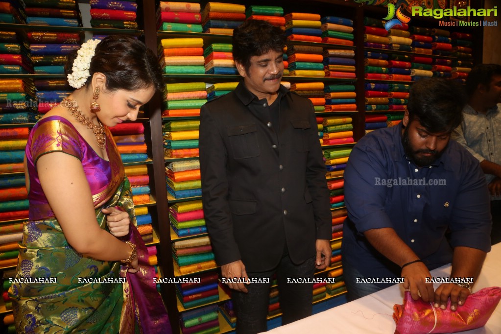 Akkineni Nagarjuna launches South India Shopping Mall at Madinaguda