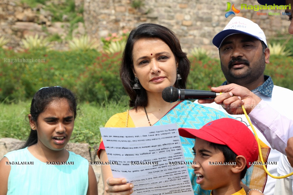 Amala Akkineni flags off Cleaning Program - Swachchata Hi Seva at Golconda Fort