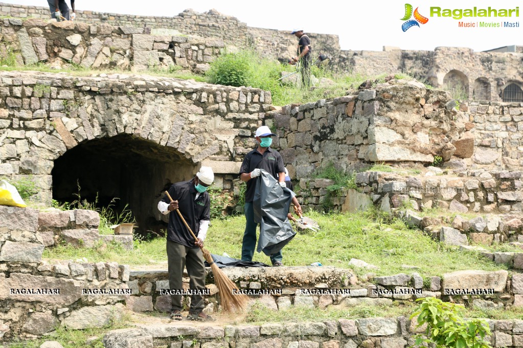 Amala Akkineni flags off Cleaning Program - Swachchata Hi Seva at Golconda Fort