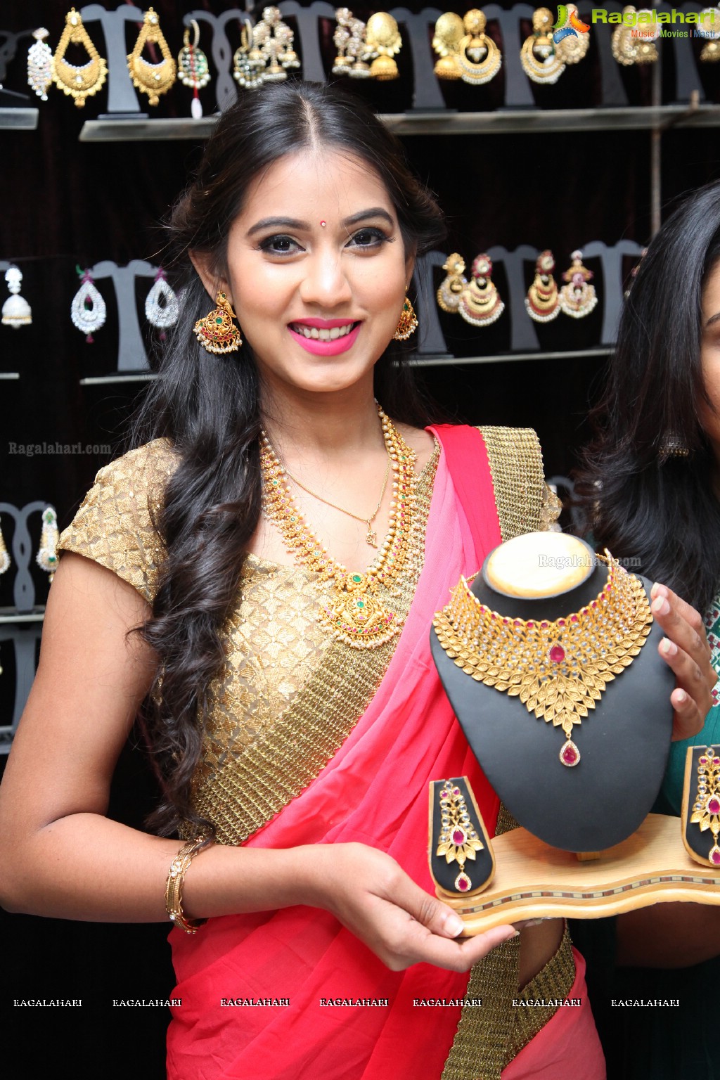 Neelya Bhavani launches Trendz Vivah Exhibition at Taj Krishna