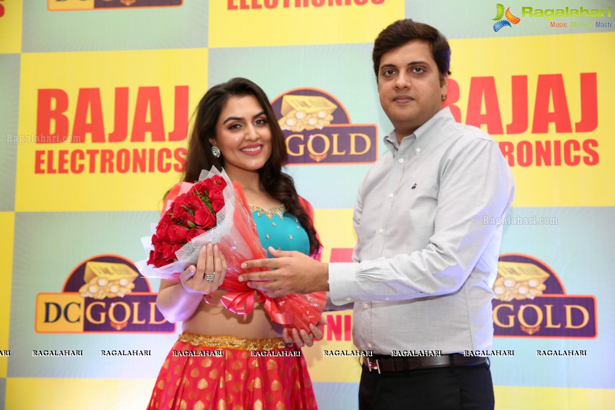 Bajaj Electronics Gold Hungama Winner Announcement at Forum Sujana Mall