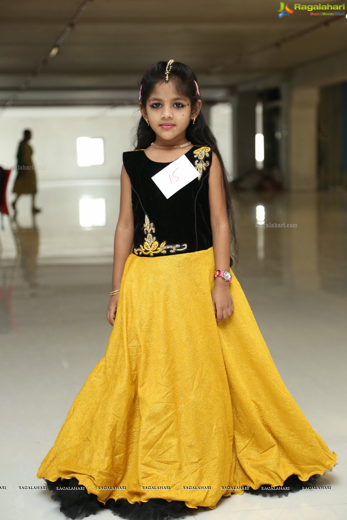 A Kid & Mom fashion Show at The Chennai Silks, Kukatpally