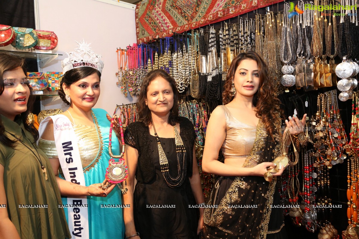 Diksha Panth launches Desire Designer Exhibition at N Convention