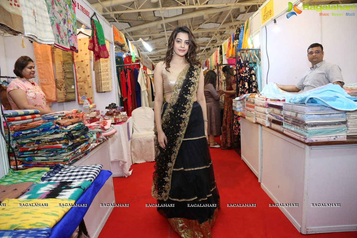 Diksha Panth launches Desire Designer Exhibition at N Convention