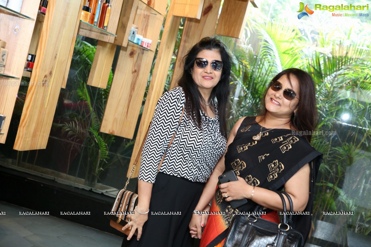 Divinos Ladies Club Spa Party by Manju Gamji & Shilpa Chaudhary at Juice Salon