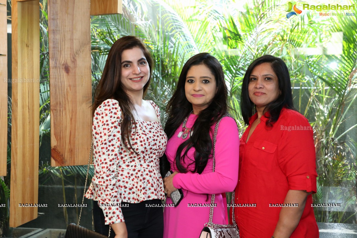 Divinos Ladies Club Spa Party by Manju Gamji & Shilpa Chaudhary at Juice Salon