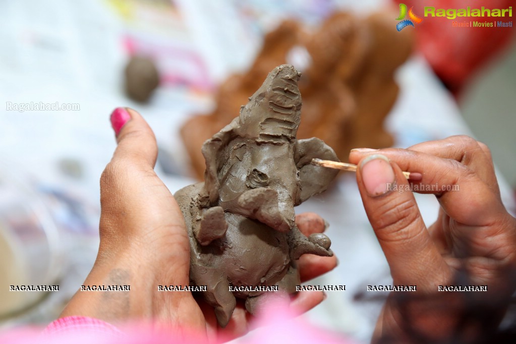 Saahaya Foundation Ganesh Idol Workshop at VSL Visual International Art Gallery, Hyderabad