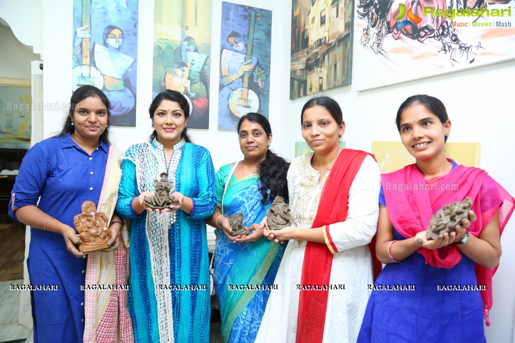 Saahaya Foundation Ganesh Idol Workshop at VSL Visual International Art Gallery, Hyderabad