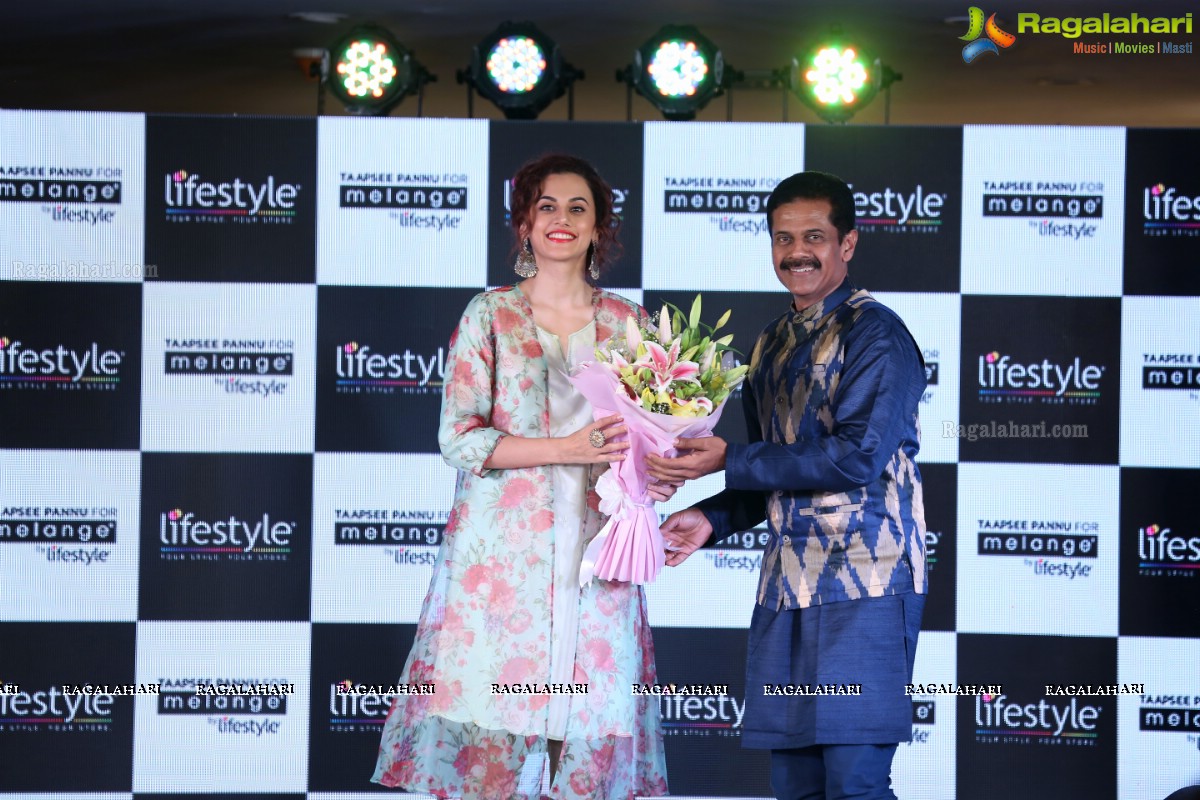 Taapsee Pannu inaugurates Lifestyle Festive Collection 2018