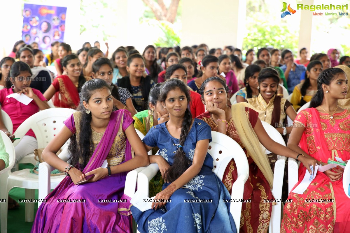 Nari Lokam Mega Kitty Party and Fashion Show at KPHB Function Hall