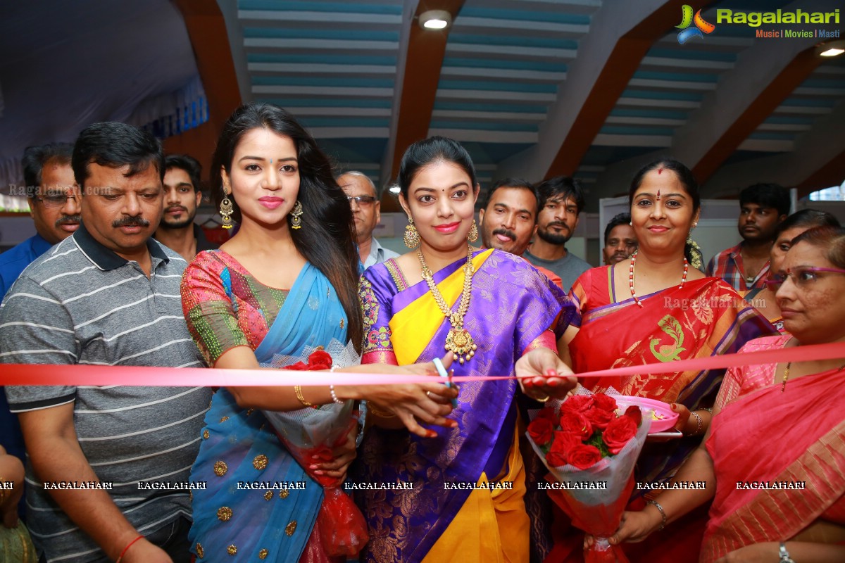 Bhavya Sri launches National Silk Expo at Sri Satya Sai Nigamagamam
