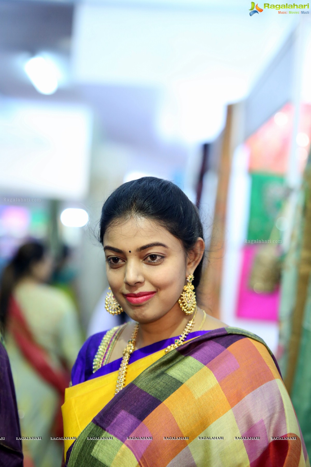 Bhavya Sri launches National Silk Expo at Sri Satya Sai Nigamagamam