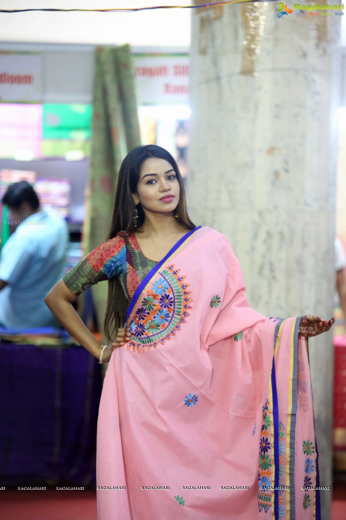 Bhavya Sri launches National Silk Expo at Sri Satya Sai Nigamagamam