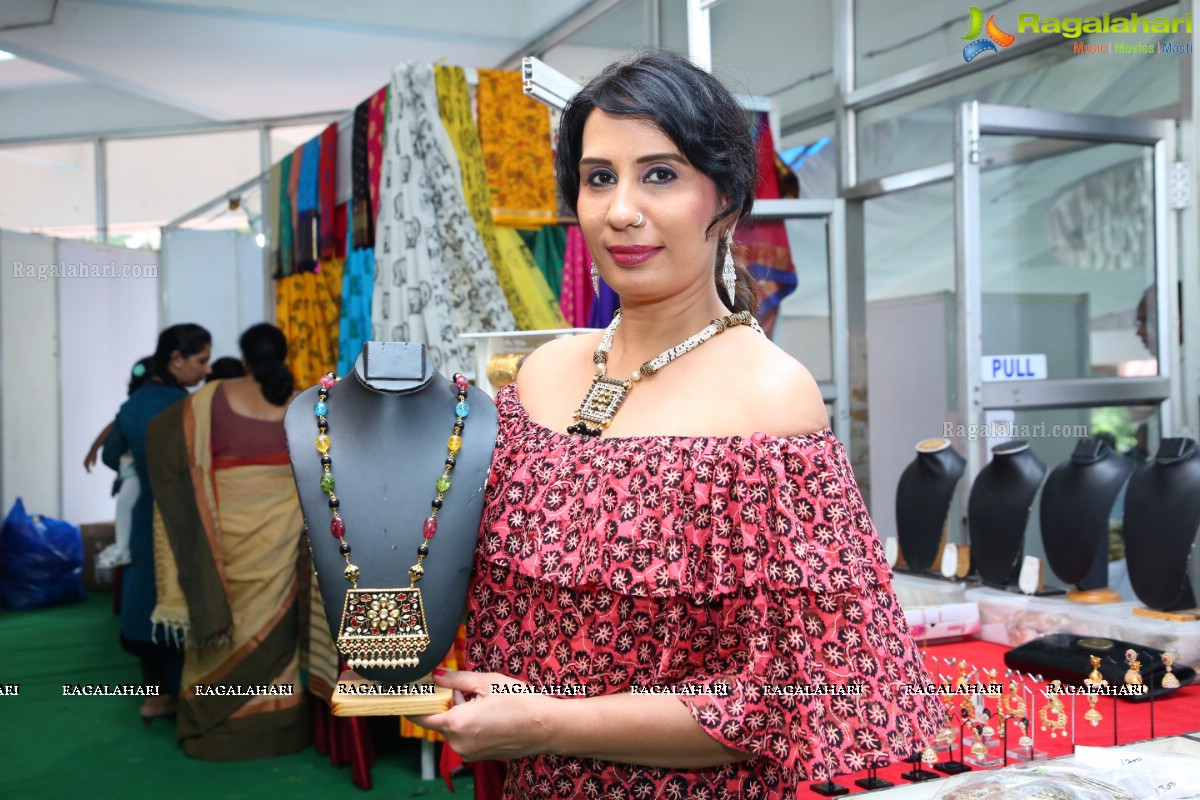 Ruchika Sharma launches Silk & Cotton Expo at Sri Satya Sai Nigamagamam