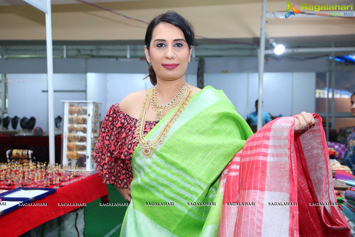 Ruchika Sharma launches Silk & Cotton Expo at Sri Satya Sai Nigamagamam