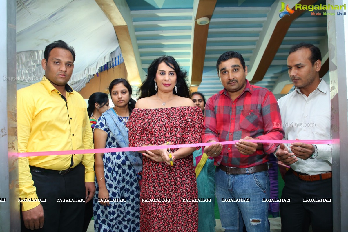 Ruchika Sharma launches Silk & Cotton Expo at Sri Satya Sai Nigamagamam