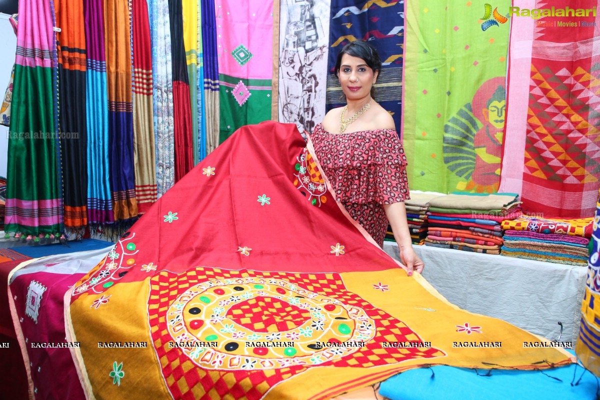 Ruchika Sharma launches Silk & Cotton Expo at Sri Satya Sai Nigamagamam