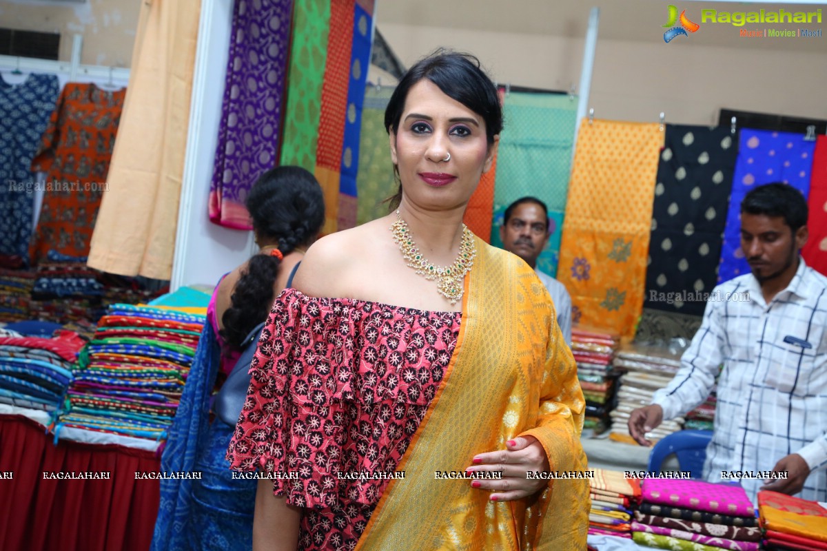 Ruchika Sharma launches Silk & Cotton Expo at Sri Satya Sai Nigamagamam