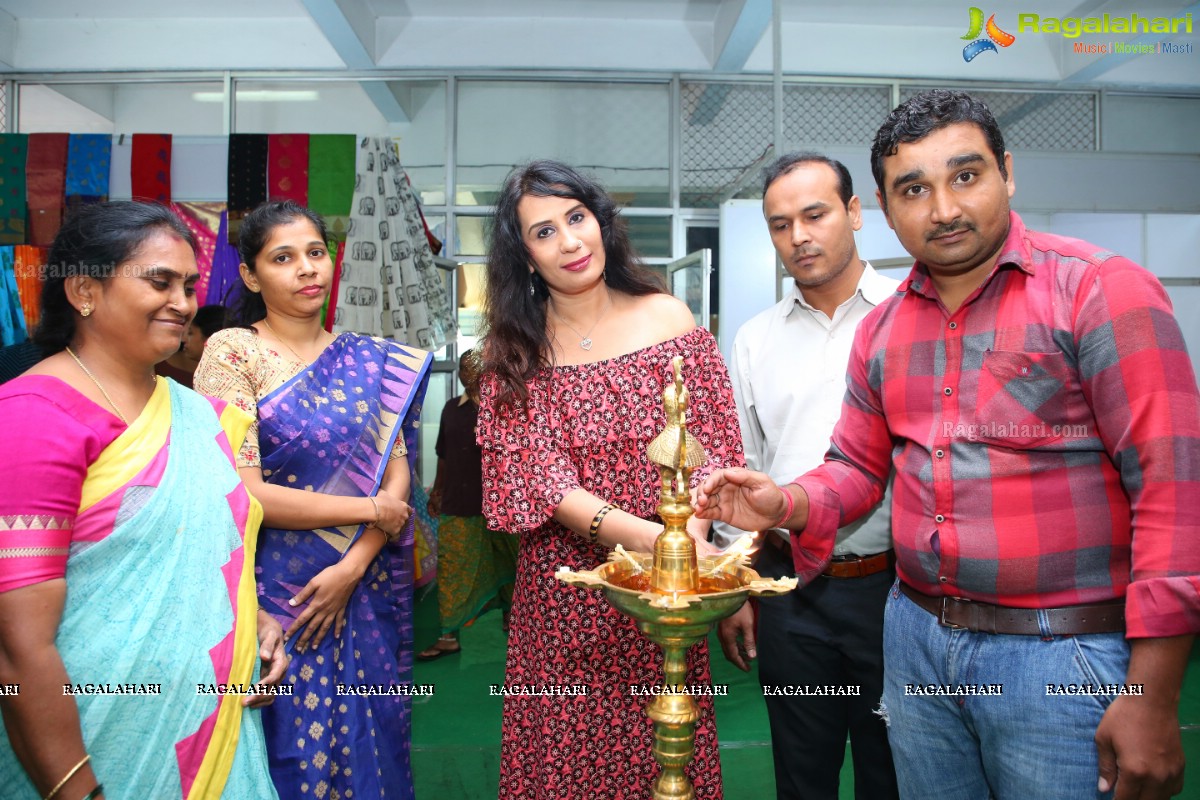 Ruchika Sharma launches Silk & Cotton Expo at Sri Satya Sai Nigamagamam