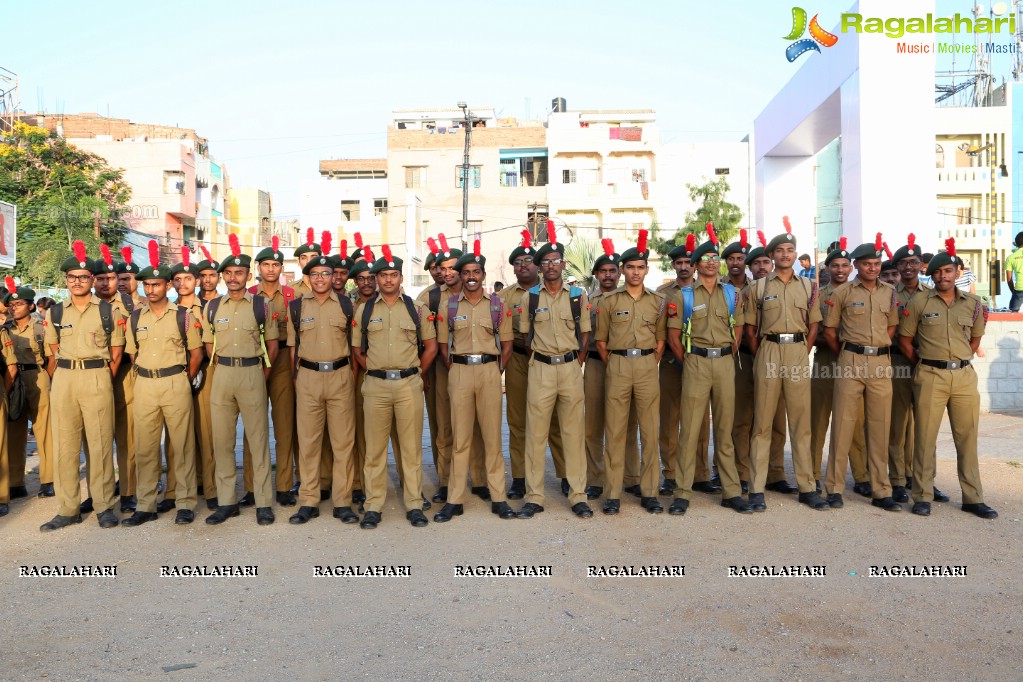 Actress Niharika Konidela Flags off ‘Sight-A-Thon’ Blindfold 2K Walk at Peoples Plaza