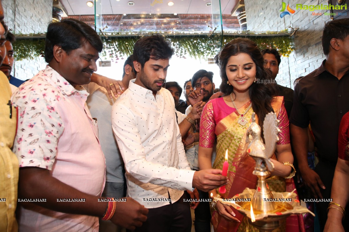 Anupama Parameshwaran Launches Designer & Fancy Sections at Kukatpally Kancheepuram VRK Silks