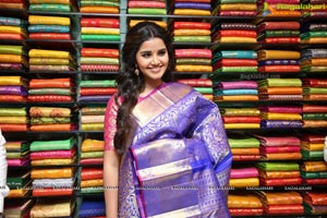 Anupama Parameshwaran at Kukatpally Kancheepuram VRK Silks