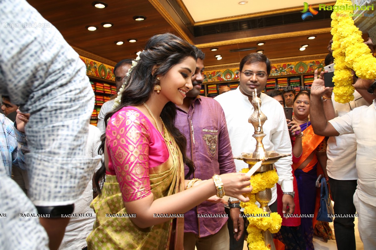 Anupama Parameshwaran Launches Designer & Fancy Sections at Suchitra Circle Kancheepuram VRK Silks