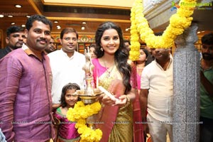 Anupama Parameshwaran at Suchitra Circle Kancheepuram VRK