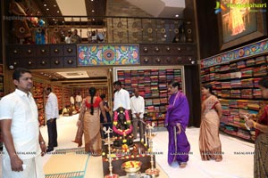 Lavanya Tripathi Launches Kanchipuram Kamakshi Silks