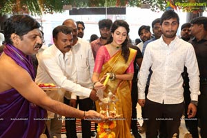 Lavanya Tripathi Launches Kanchipuram Kamakshi Silks