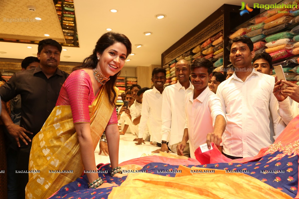 Kanchipuram Kamakshi Silks Grand Launch by Lavanya Tripathi at Woman's World, Chandanagar