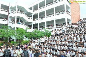 Gaddalakonda Ganesh Team At VVIT Vijayawada