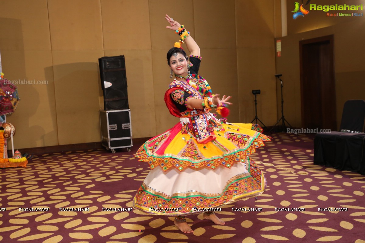 Bina Mehta‘s Garba Event of Festival of Joy & Happiness