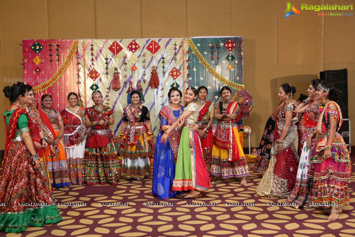 Bina Mehta‘s Garba Event of Festival of Joy & Happiness