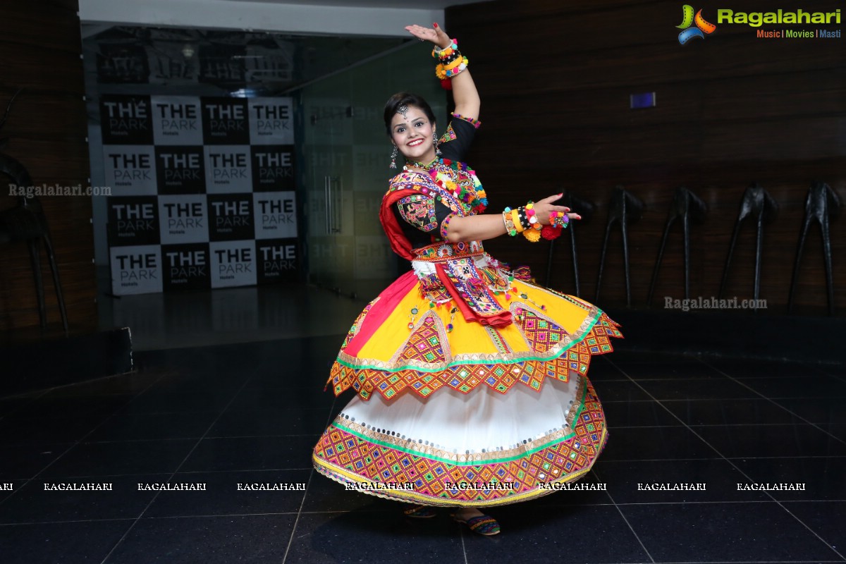 Bina Mehta‘s Garba Event of Festival of Joy & Happiness