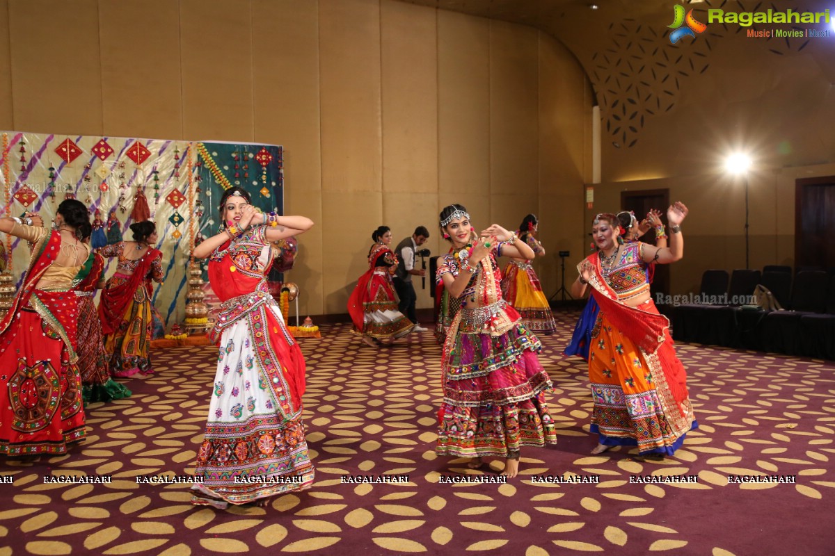 Bina Mehta‘s Garba Event of Festival of Joy & Happiness