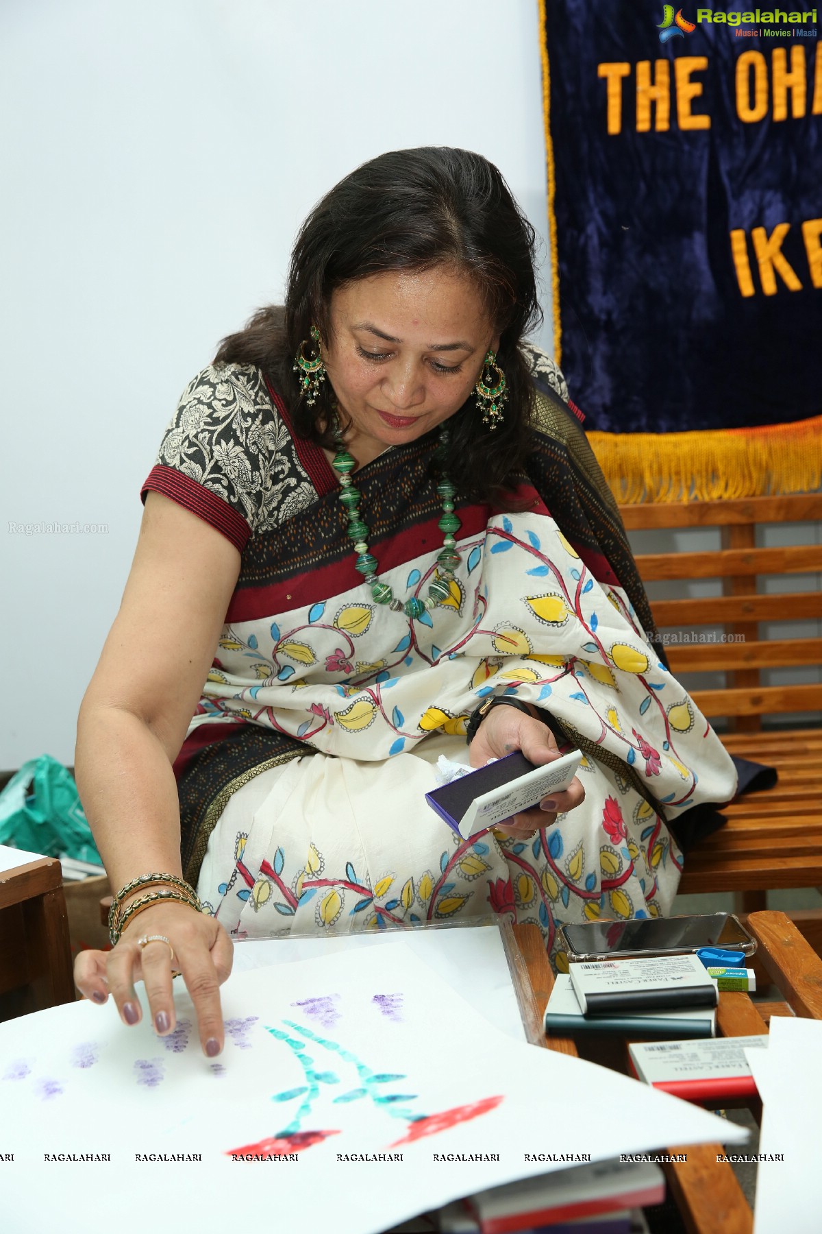 IkebanaPainting Workshop at Aalankritha Art Gallery